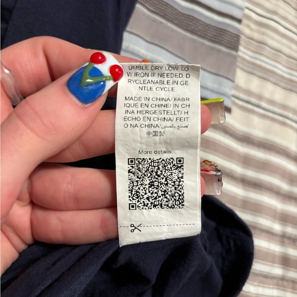 Long sleeve skin tight crop top with strings - Picture 5 of 5